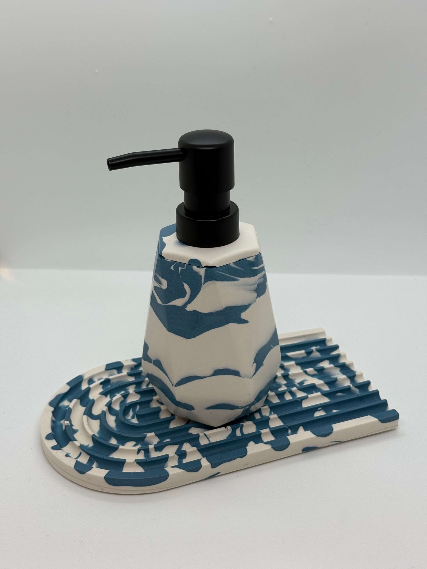 Skysto muilo dozatorius