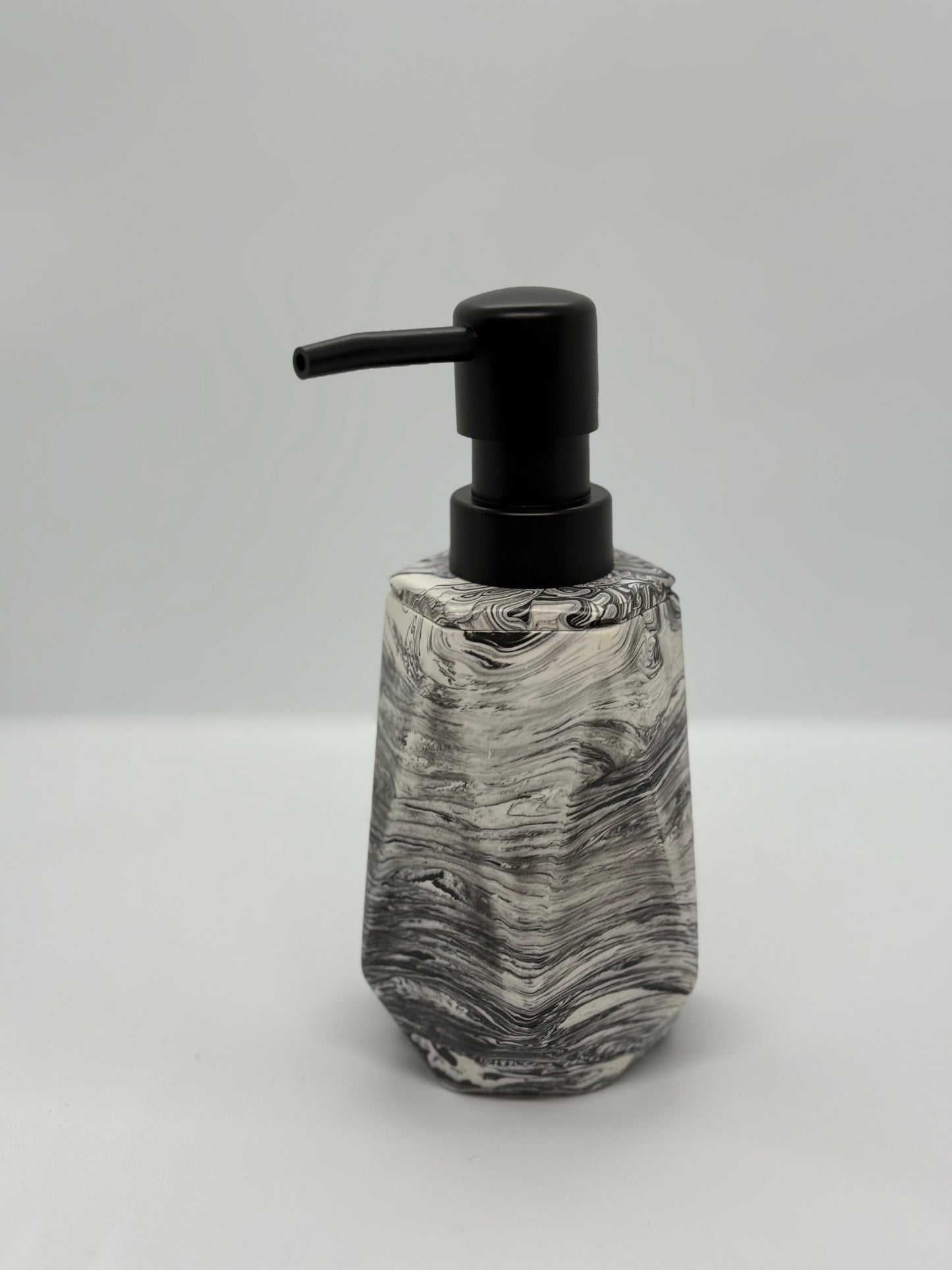 Skysto muilo dozatorius