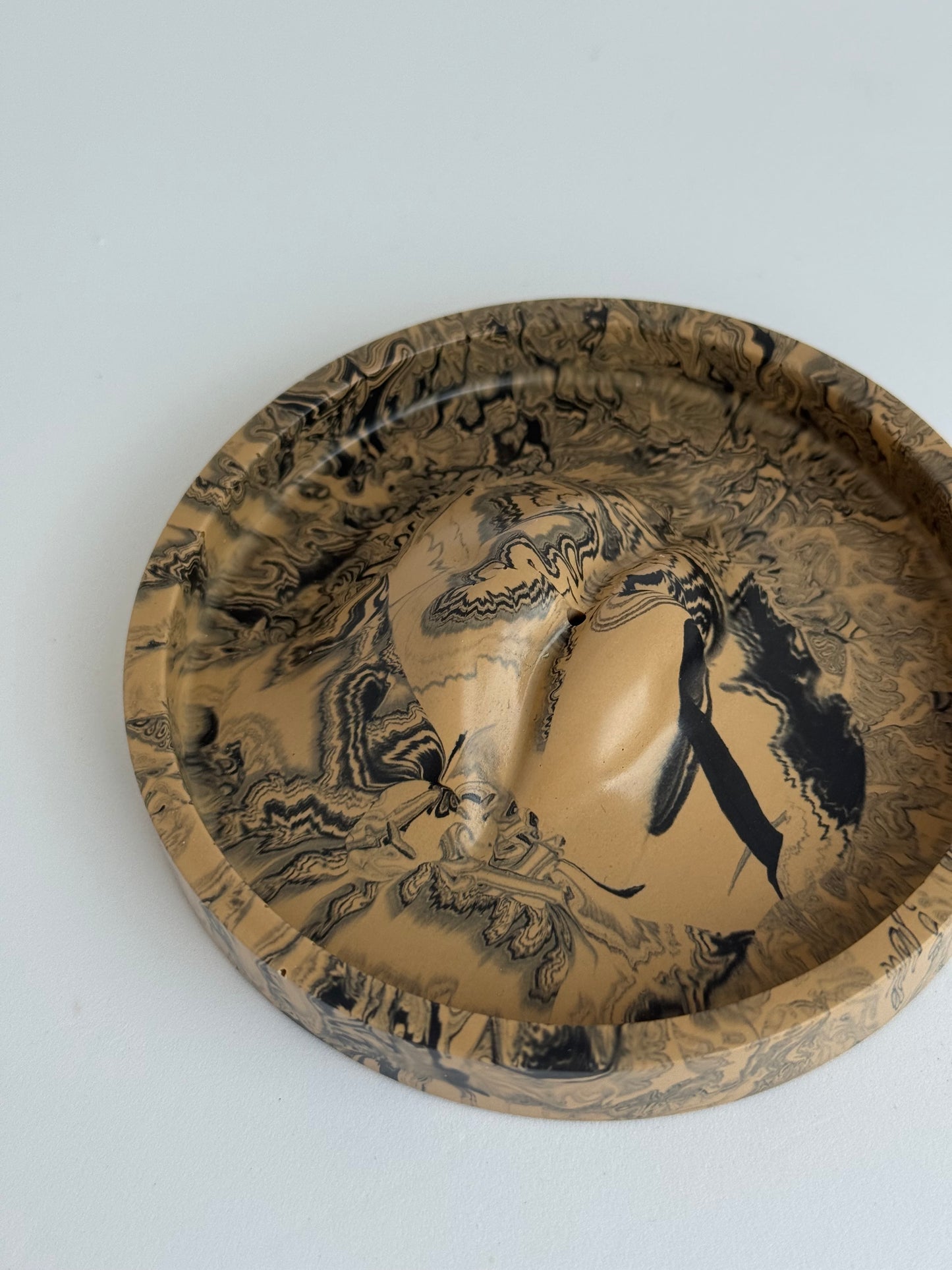 Smilkalinė •lūpos•