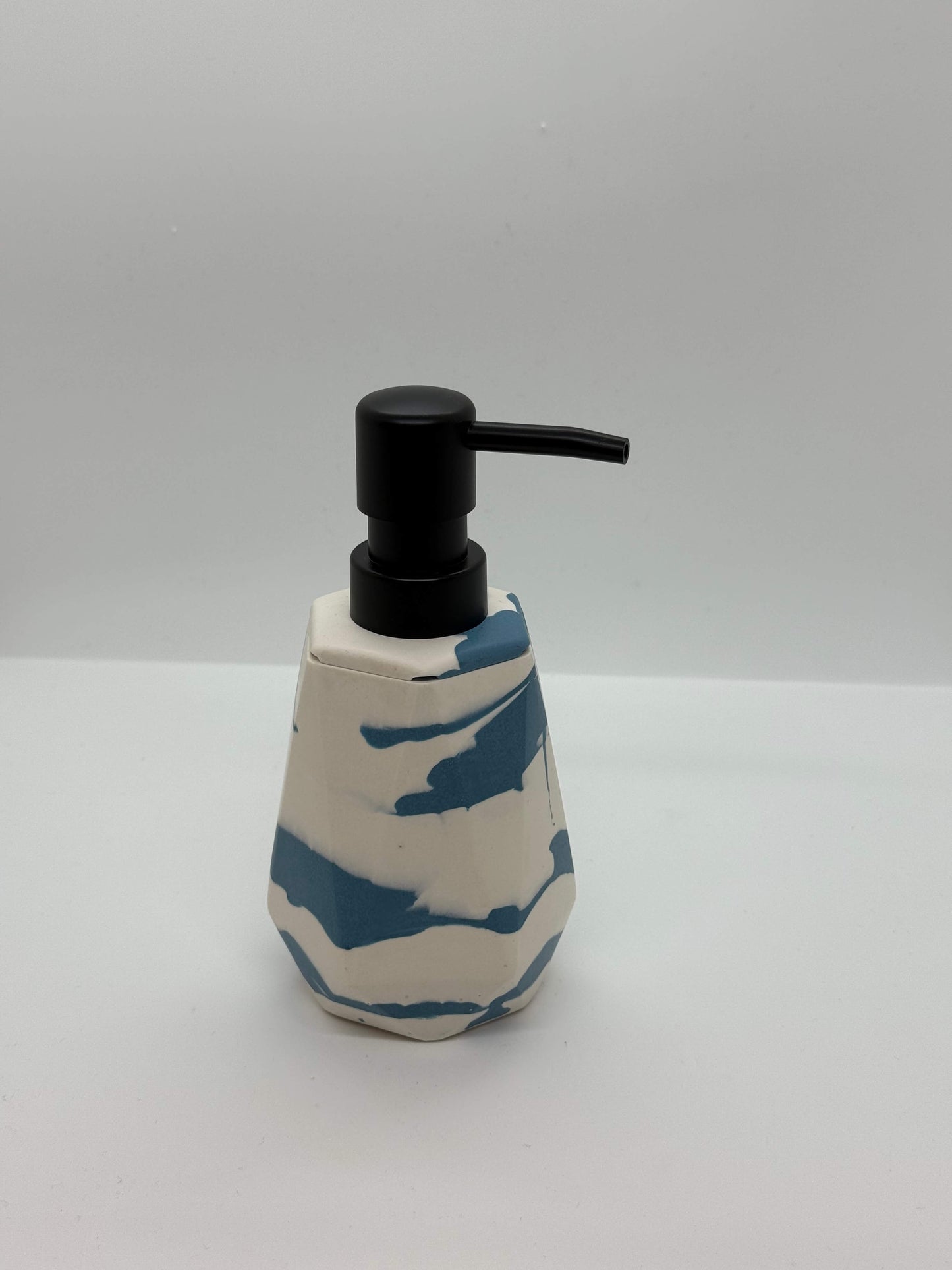 Skysto muilo dozatorius