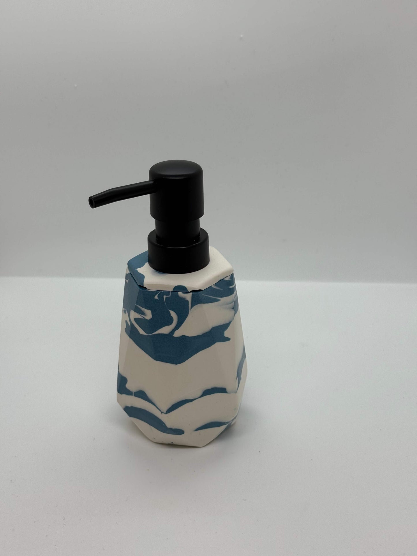 Skysto muilo dozatorius